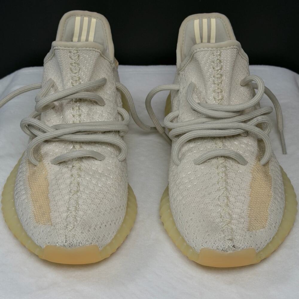 Adidas Yeezy Boost 350 V2 'Light' | GY3438 | 7Y\M/8.5W - Picture 4 of 14